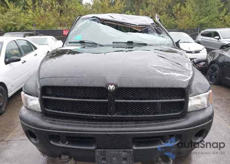 2001 Dodge Ram 1500 St из США, поврежденный, VIN 3B7HF13Z21G769209